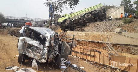 Haruskah Jalur Truk dan Minibus di Tol Cipularang Dipisah? Mantan Bupati Purwakarta Angkat Bicara