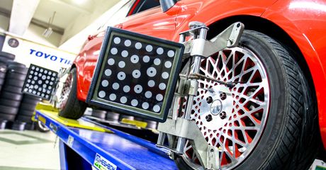 Street Manners: Beli Ban Mobil Cuma 2, Taruh di Depan Apa Belakang?