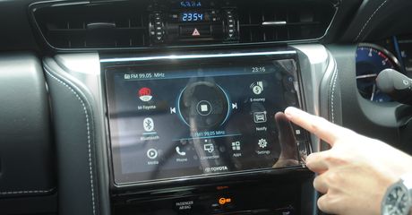 Toyota Fortuner 2020 Bisa Cek Saldo Uang Elektronik, Begini Caranya