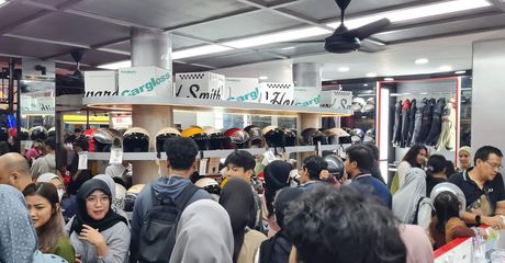Gila! Sehari 800 Unit Helm Cargloss Terjual di Jakarta Fair, Dua Tipe Ini Paling Laris