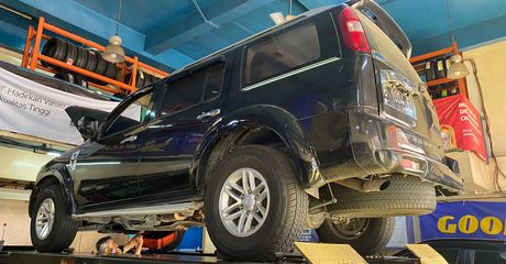 Hati-hati! Ini Dampak Menggunakan Oli Gardan Mobil yang Lebih Kental