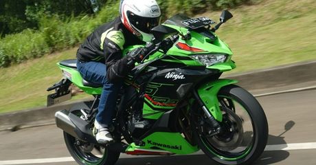 Beli Motor Kawasaki Bertabur Promo di Akhir 2023, dari Bunga Rendah Sampai Diskon Belasan Juta