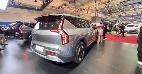 Kia EV9 Earth Lebih Murah Rp 400 Jutaan, Apa Saja Yang Hilang?