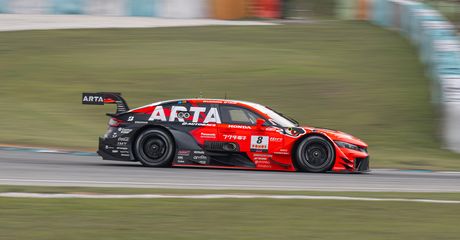 Empat Tim Bridgestone Berhasil Sabet Podium Super GT Malaysia