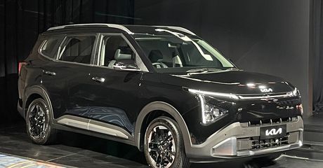 Intip Interior dan Fitur Kia Carens Terbaru. Bedanya Terasa Banget