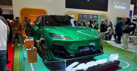 LEPAS E4 Mengawali Debut Globalnya di Indonesia sebagai SUV EV Sporty Elegan