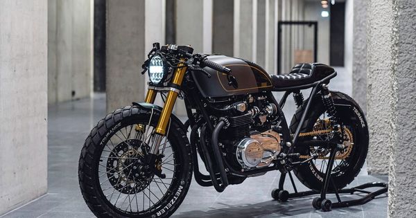 Honda Cb550 Bugar Lagi Menunduk Jadi Cafe Racer Pasang Part Modern Gridoto Com