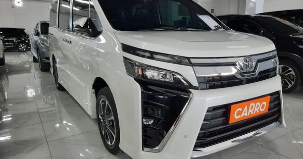 Toyota Voxy Bekas 2013: Panduan Harga dan Pertimbangan Pembelian