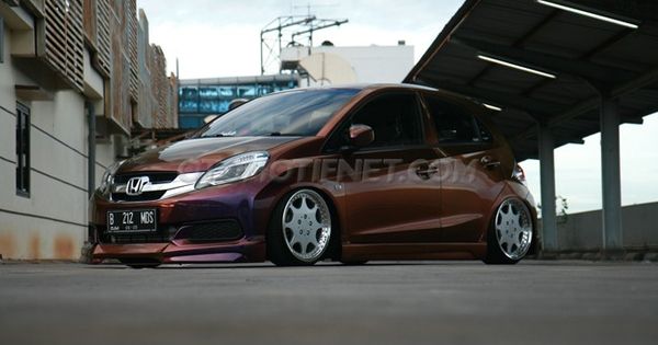 Modifikasi Honda Brio S 2015 Luxury Chameleon Gridoto Com