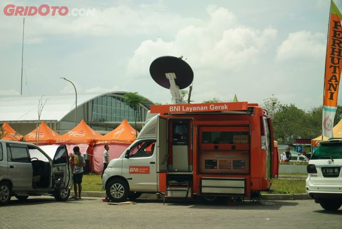 Layanan bank di rest area