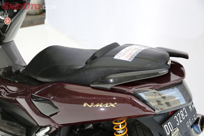 Modifikasi Yamaha NMAX Carbon Kevlar Merah Mad Max