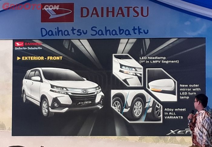 Perubahan yang terjadi dibagian depan Daihatsu Grand New Xenia