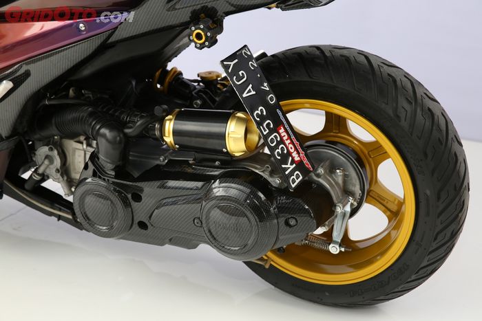 Ban belakang lebih memanjang ke belakang