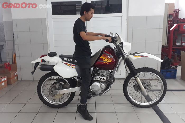 Jajal Honda XR Baja, tinggi 164 cm masih napak meski jinjit