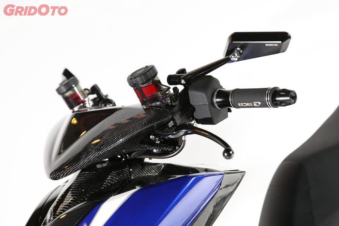 Modifikasi Yamaha Aerox MotoGP Movistar Surya Motor Variasi Best Racing Customaxi Yamaha Denpasar