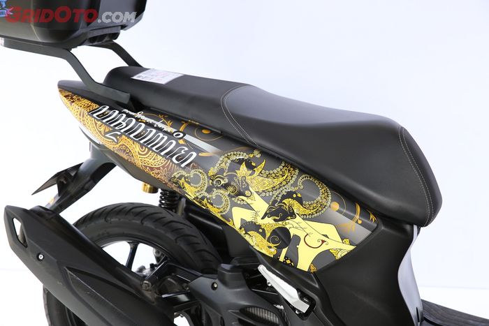 Yamaha Lexi pemegang gelar Rising Star Customaxi Surabaya