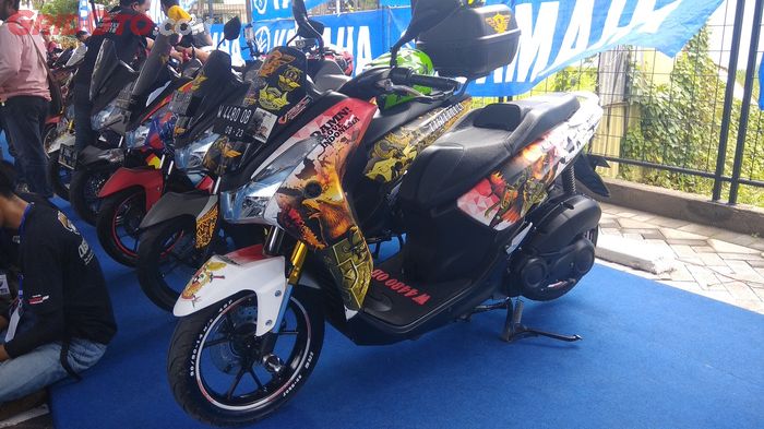 Yamaha Lexi bertemakan tanah air Indonesia di Customaxi Surabaya