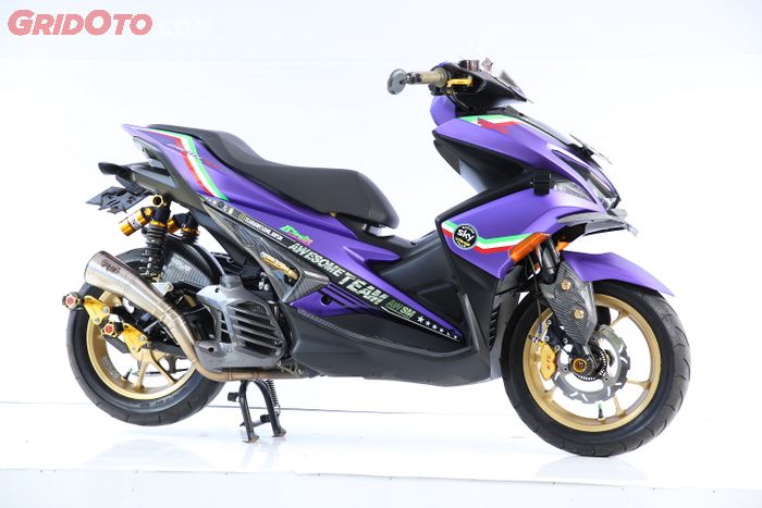 Yamaha Aerox  Juara Daily Use di Surabaya Curi Perhatian 