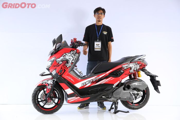 Yamaha NMAX pemenang Best Decal Customaxi Surabaya