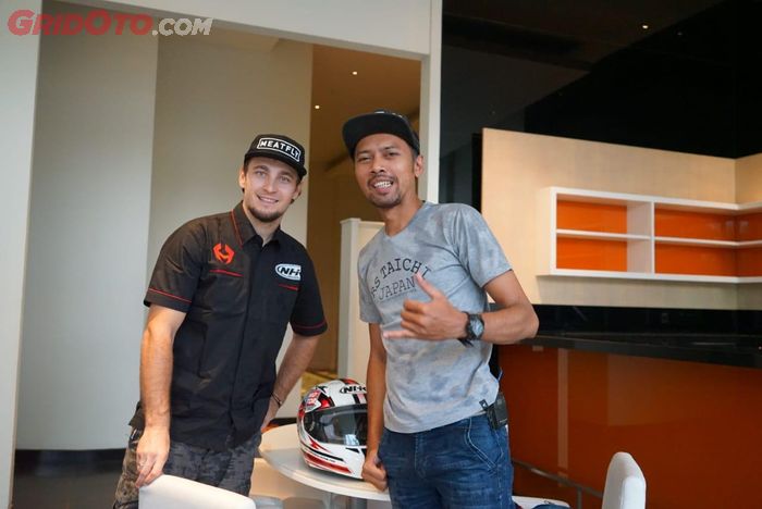 GridOto dapat kesempatan menemani Karel Abraham seharian