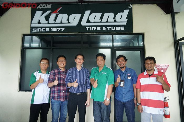 GridOto.com saat berkunjung ke pabrik PT King Tire Indonesia (Kingland) di kawasan Cikande, Banten.