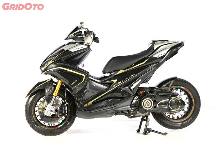 Modifikasi Yamaha Aerox Konsep MV Agusta F4 Fat Motorsport