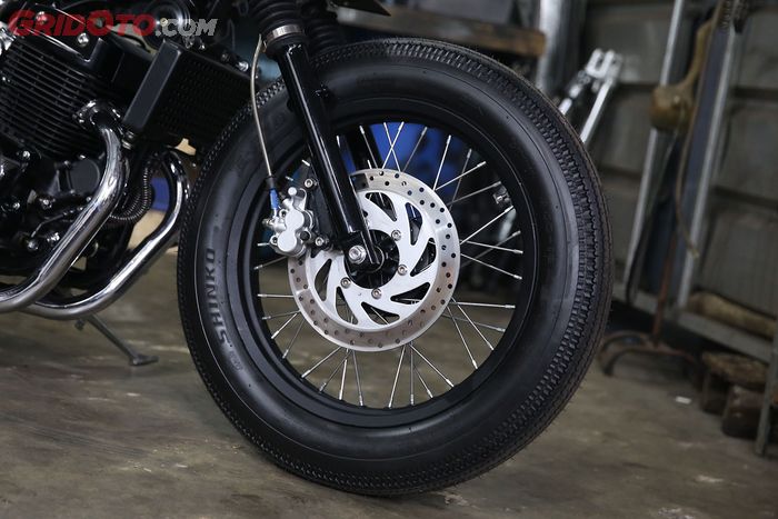 Modifikasi Benelli Patagonian Eagle Bobber Katros Garage