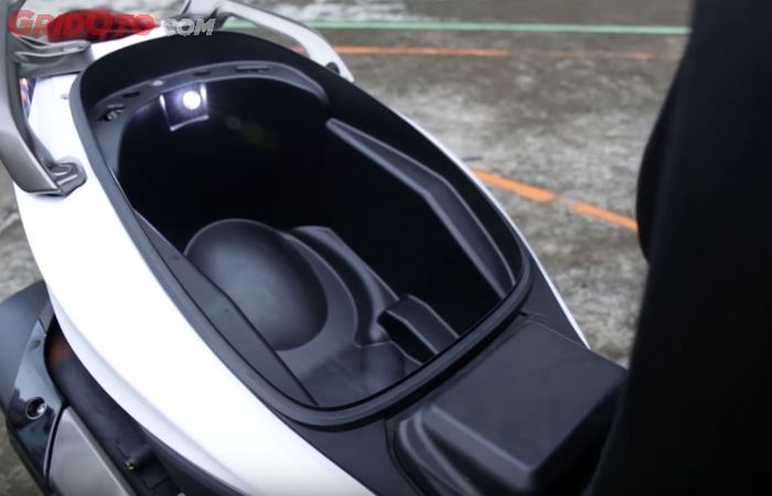 Bagasi Kymco K-XCT 200i