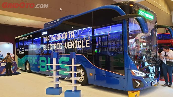 Bus listrik Transjakarta kreasi anak bangsa di Bus World Southeast Asia JI Expo Kemayoran
