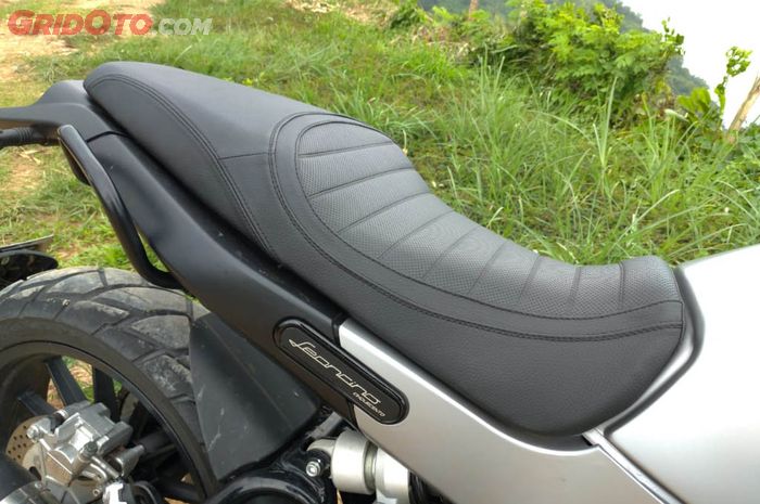 Jok Benelli Leoncino 500