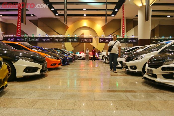 Deretan mobil peserta di IAMBtech 2019 seri Surabaya