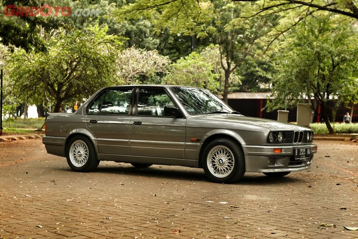 BMW seri 3 tahun 1991 direstorasi dan dimodifikasi jadi lebih seger