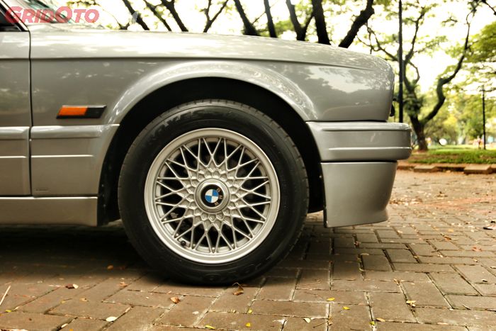 Pelek BBS RZ 320 ring 15 inci dibalut baan Toyo Proxes