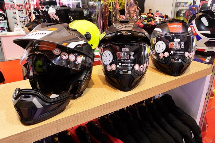 Helm Nolan N70-2X terbaru