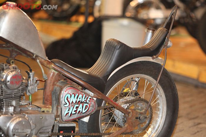 Modifikasi Kawasaki Binter Merzy Chopper Snake Head by Puspa Kediri Custom