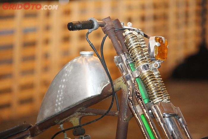 Modifikasi Kawasaki Binter Merzy Chopper Snake Head by Puspa Kediri Custom