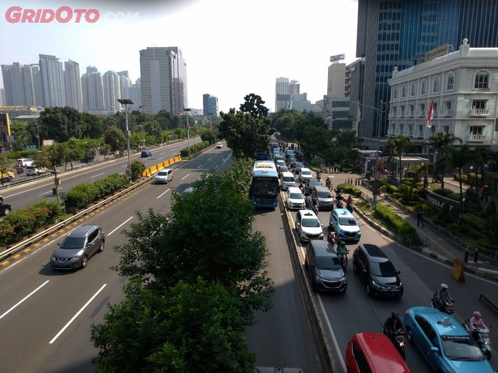 Jalan S. Parman, Slipi aktivitas tetap berlangsung normal