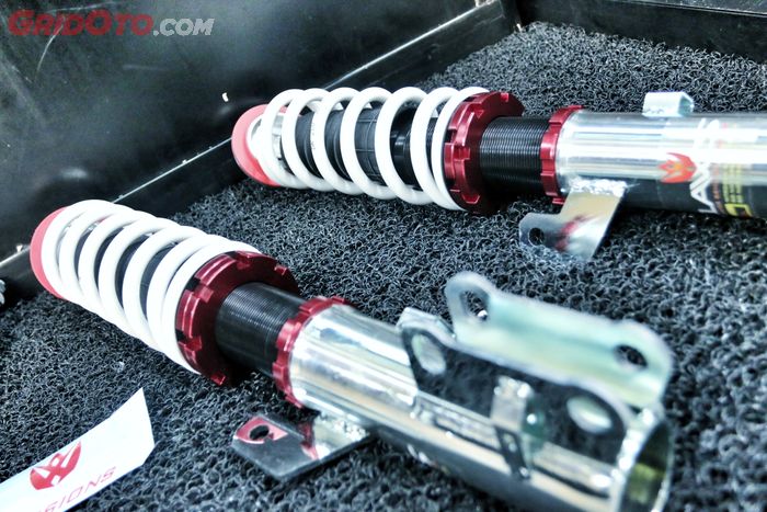 Claws Suspension plug and play untuk Xpander