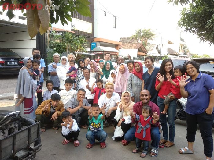 Kumpul Lebaran bersama keluarga besar di Bandung