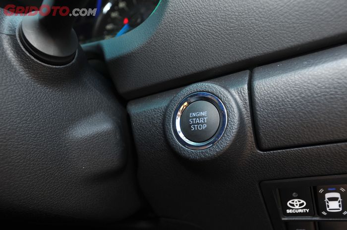 Toyota Fortuner Hidden Beach, Fitur Start Stop Engine Button Menambah Kepraktisan