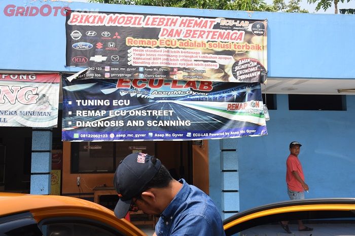 Salah satu kios remap ECU Asep McGyver di Jakarta