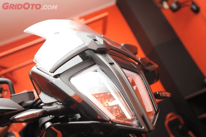 Lampu KTM 790 Adventure