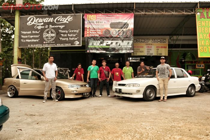 Pendiri BYB Garage dan beberapa rekan