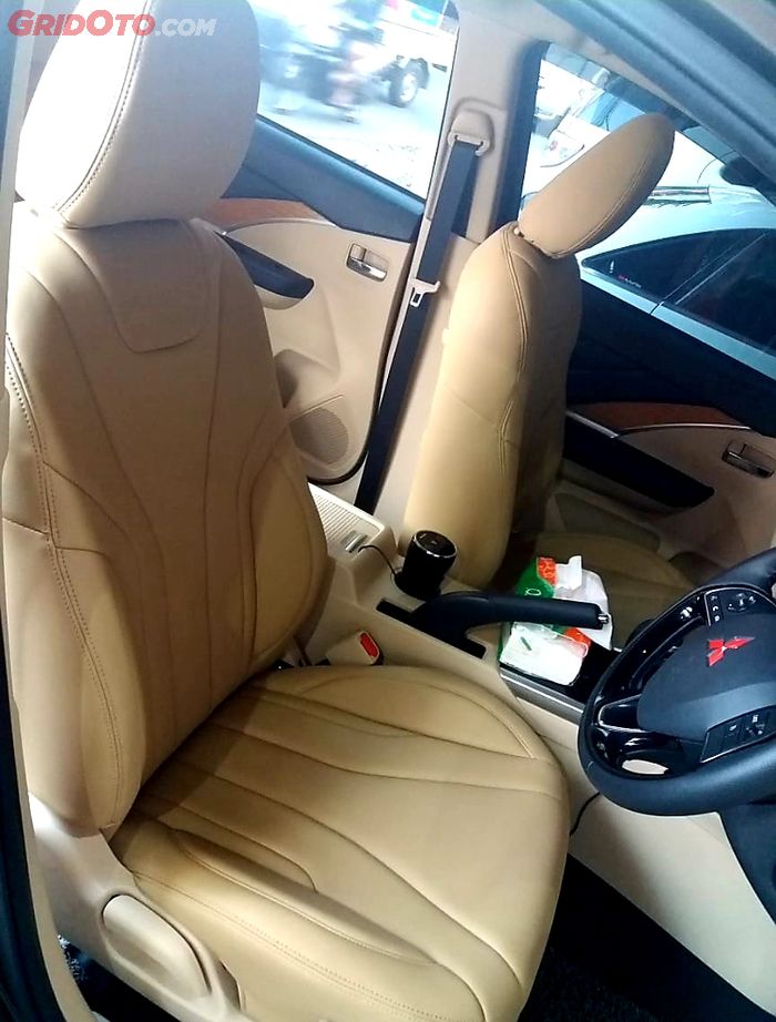 Hasil modifikasi kulit jok untuk mobil Mitsubishi Xpander di Classic Car Interior