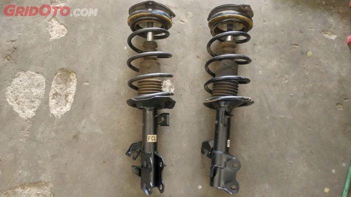 Proses ganti sokbreker harus benar