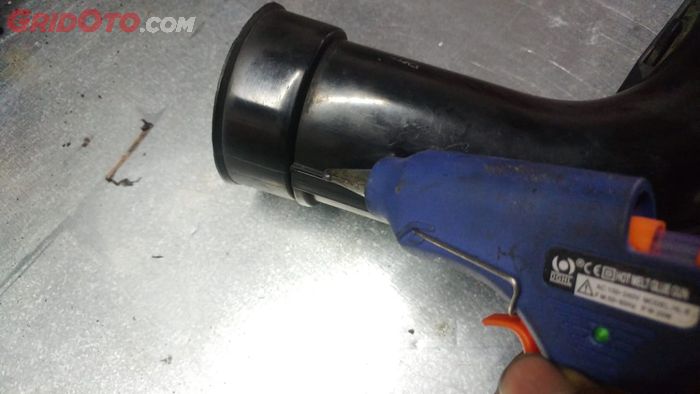 lem di celah air duct Nissan Livina