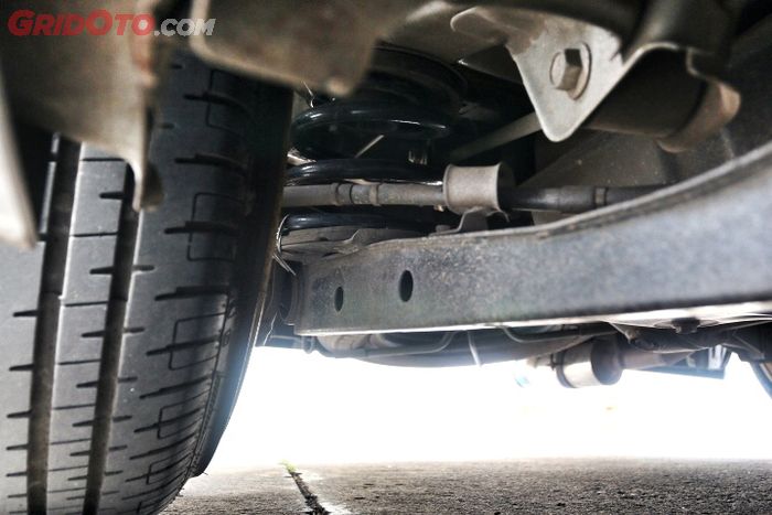 Kandas pakai suspensi custom boleh comot dari BMW E46