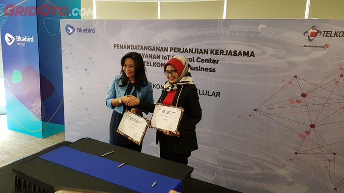 Perjanjian Kerja Sama Blue Bird Group dengan Telkomsel