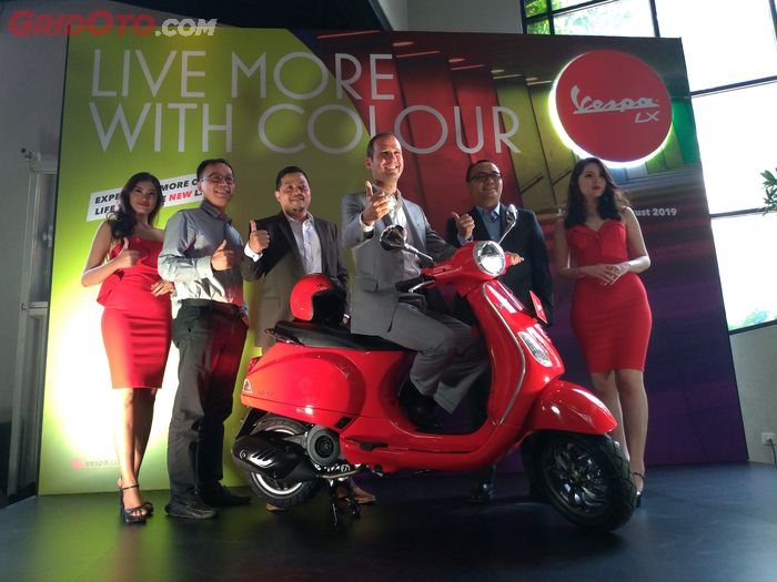 Vespa LX 125 i-get resmi diluncurkan siang tadi di bilangan Jakarta Selatan (27/8/2019).