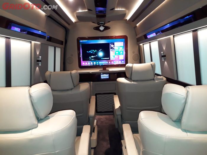Kabin Sprinter muat 7 penumpang dengan aura mewah